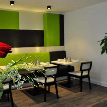 Hotel Amiga Messe 3*